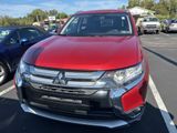 Used 2018 Mitsubishi Outlander SEL image 2