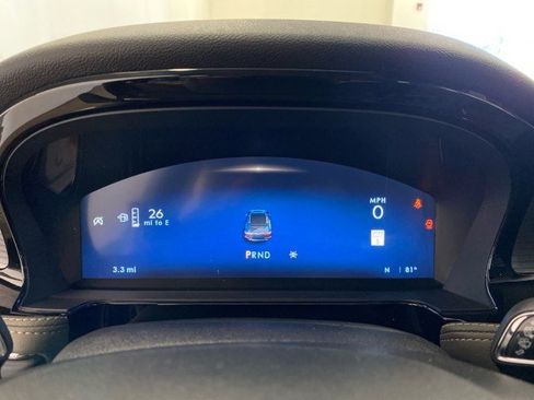 New 2025 Lincoln Corsair AWD w/ Equipment Group 101A image 21