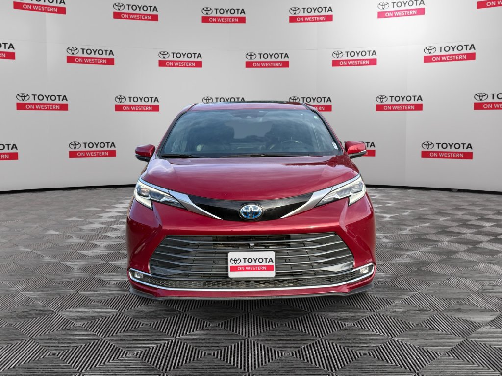 Certified 2025 Toyota Sienna Platinum AWD/4WD image 2