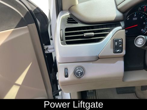 Used 2018 GMC Yukon XL SLT image 15