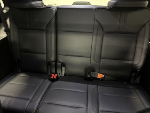 Used 2021 Chevrolet Tahoe RST w/ Luxury Package AWD/4WD image 32
