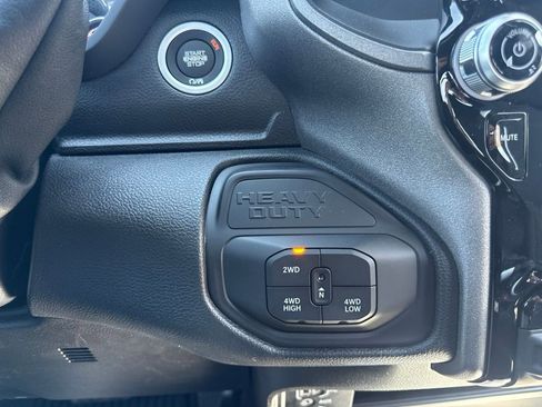 New 2026 RAM 3500 Tradesman AWD/4WD image 19
