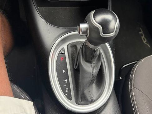 Used 2015 Kia Soul FWD image 7