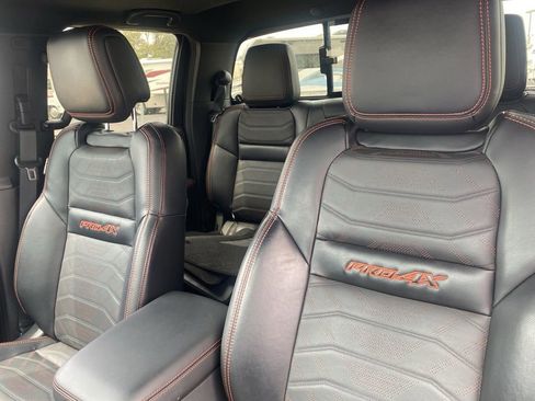 Used 2025 Nissan Frontier PRO-4X w/ Pro Premium Package image 15