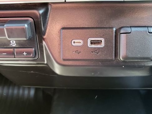 Used 2021 Chevrolet Silverado 2500 W/T w/ WT Fleet Convenience Package image 31