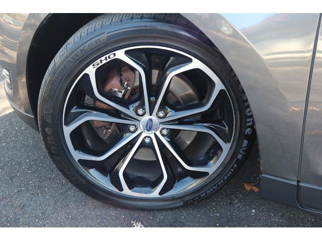 Used 2016 Ford Taurus SHO w/ Equipment Group 401A AWD/4WD image 18