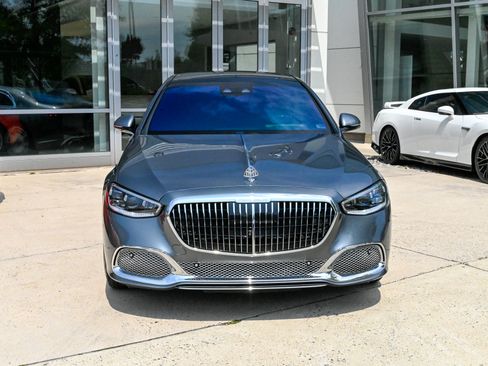 Used 2023 Mercedes-Benz Maybach S 680 4MATIC w/ Manufaktur Leather Package image 2