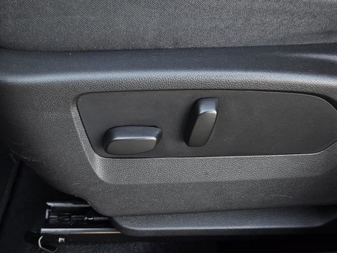 Used 2023 Buick Envision Essence image 26