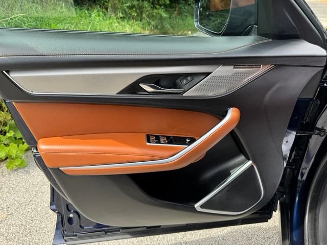 Certified 2026 Jaguar F-PACE R-Dynamic S AWD/4WD image 8