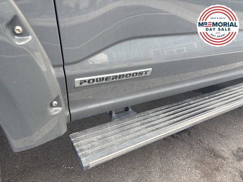 Used 2021 Ford F150 Lariat w/ Equipment Group 502A High AWD/4WD image 3