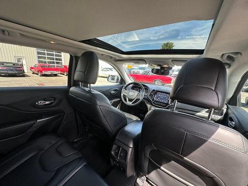 Used 2021 Jeep Cherokee Limited AWD/4WD image 25