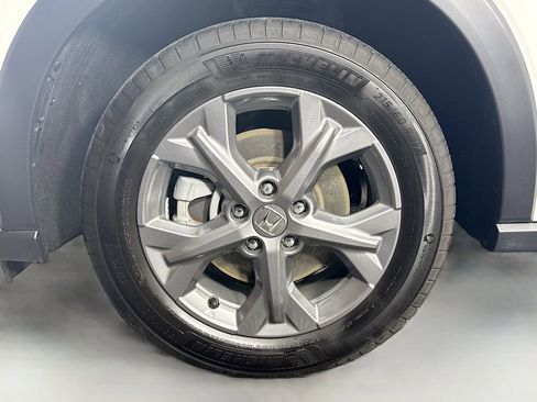 Certified 2026 Honda HR-V LX image 28