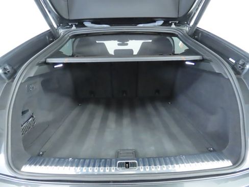 Used 2020 Lamborghini Urus image 29