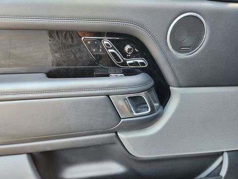 Used 2020 Land Rover Range Rover HSE image 21