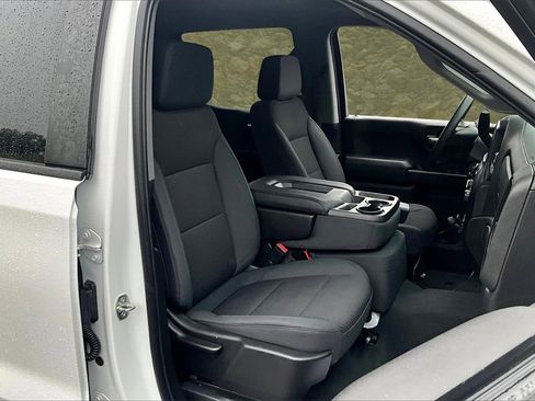 Used 2019 Chevrolet Silverado 1500 Custom Trail Boss w/ Custom Convenience Package image 7