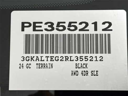 Used 2024 GMC Terrain SLE image 40