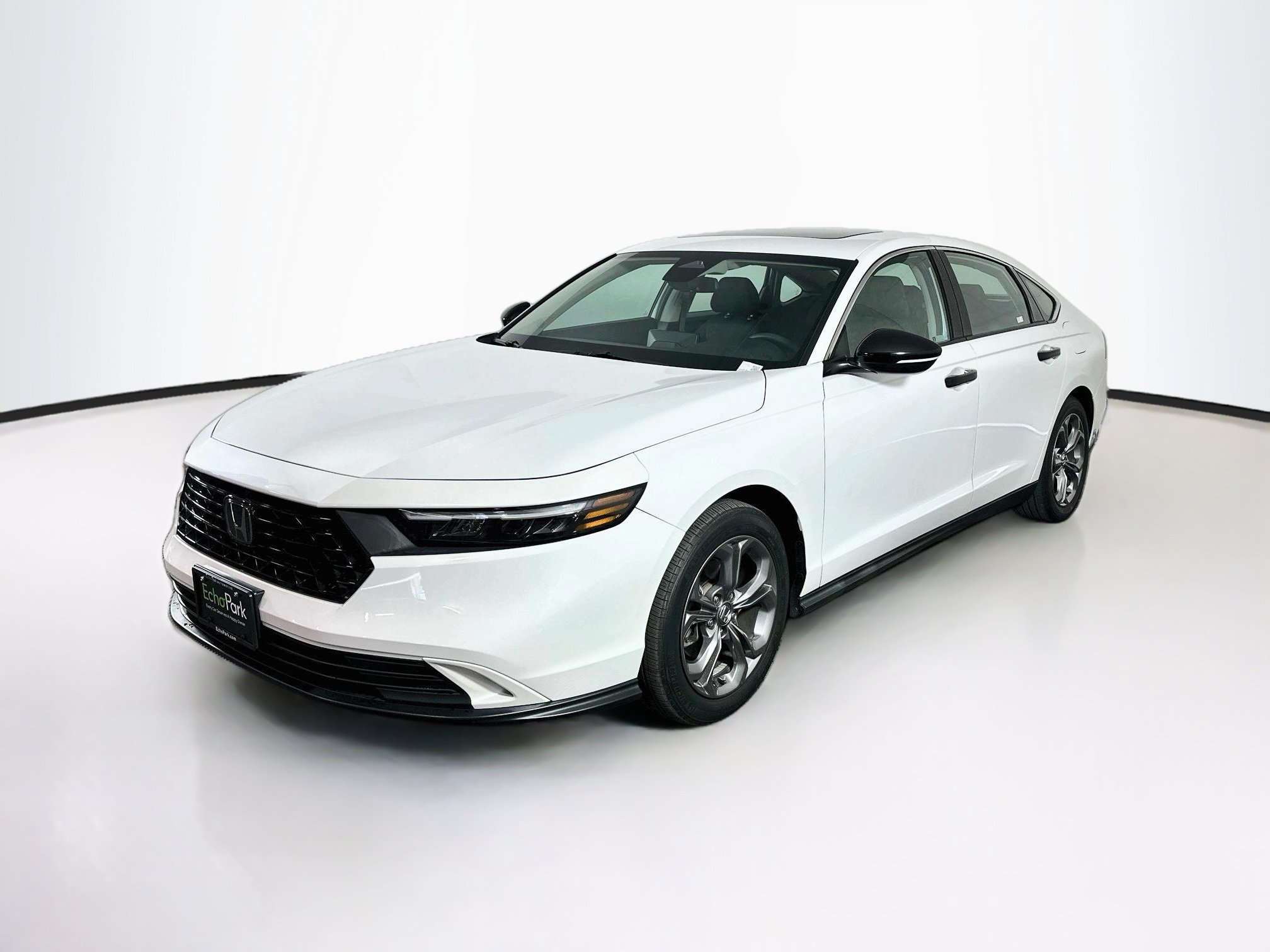 Used 2024 Honda Accord EX image 3