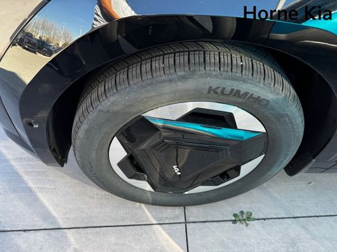 New 2026 Kia EV9 Land image 8