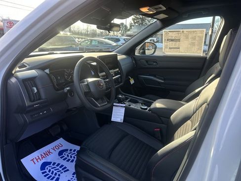 New 2026 Nissan Pathfinder Rock Creek image 9