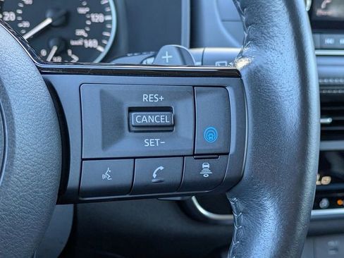 Used 2023 Nissan Rogue SV w/ SV Premium B Package FWD image 29