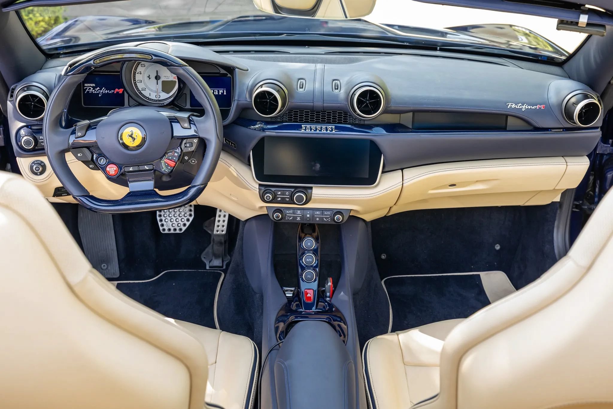 Used 2023 Ferrari Portofino M RWD image 37