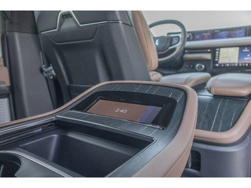 Used 2026 Lincoln Navigator L Black Label AWD/4WD image 14