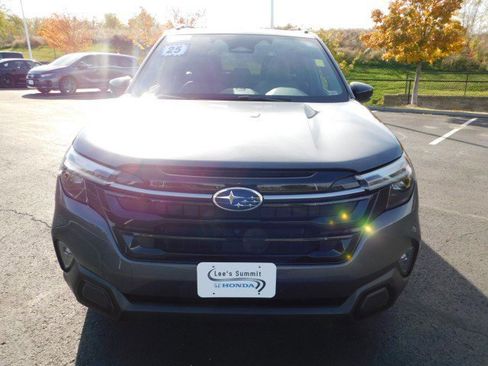 Used 2025 Subaru Forester Touring image 11