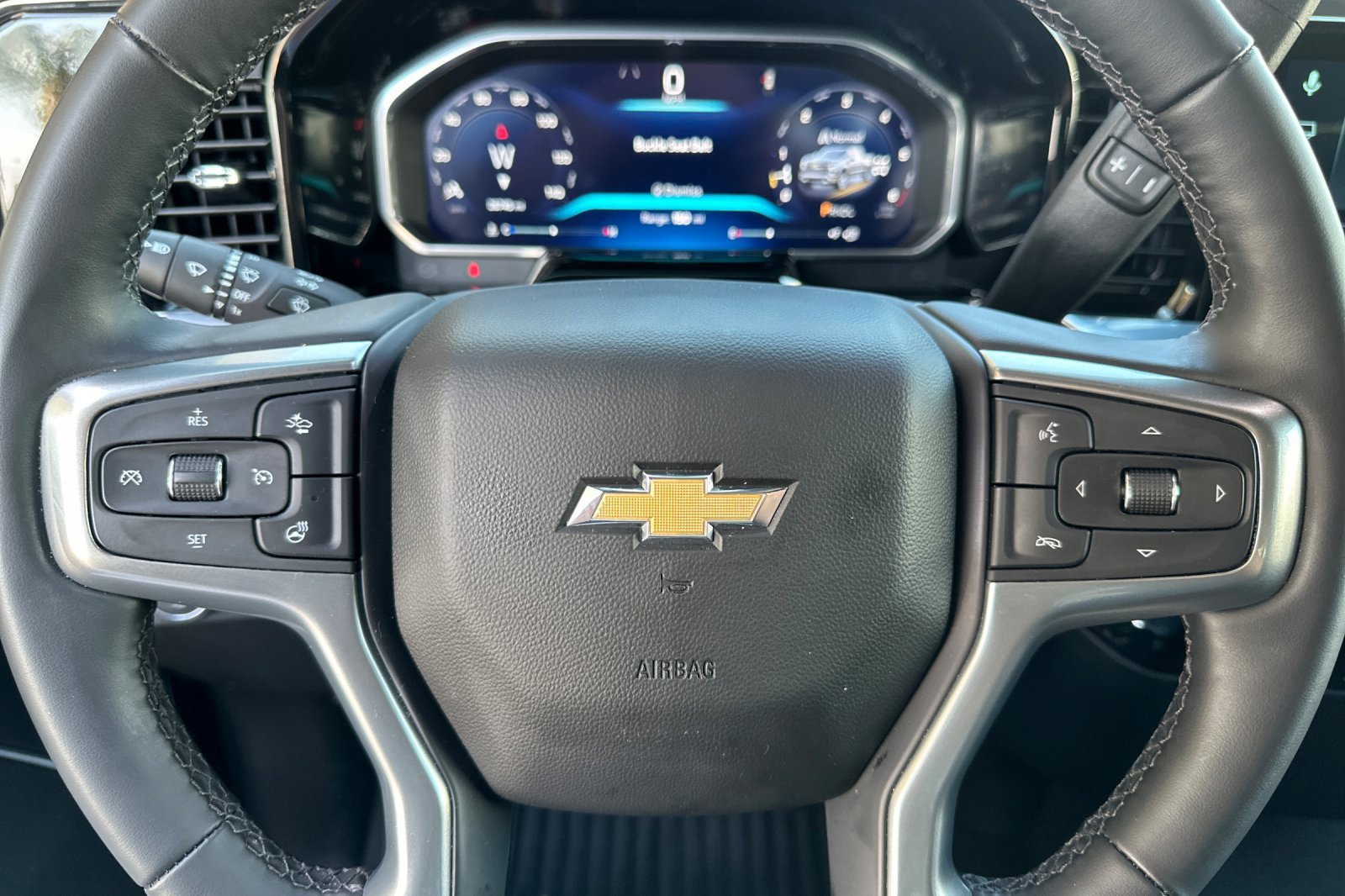 Certified 2026 Chevrolet Silverado 1500 LT AWD/4WD image 23