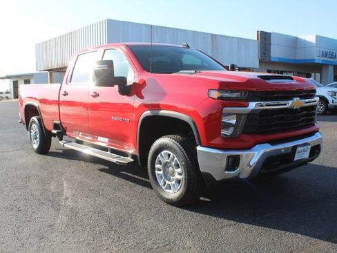 Used 2025 Chevrolet Silverado 2500 LT w/ Safety Package AWD/4WD image 1