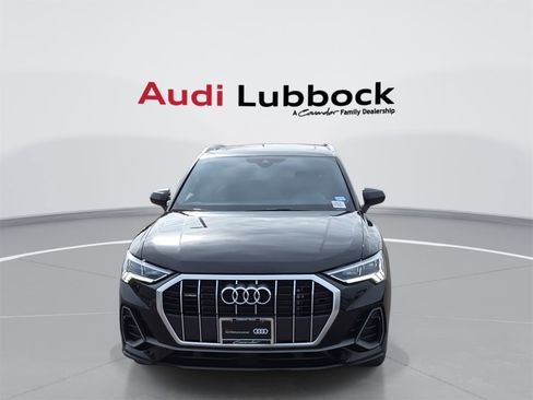 Used 2025 Audi Q3 2.0T Premium w/ Convenience Package image 3