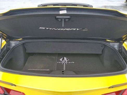 Used 2018 Chevrolet Corvette Stingray Convertible image 13