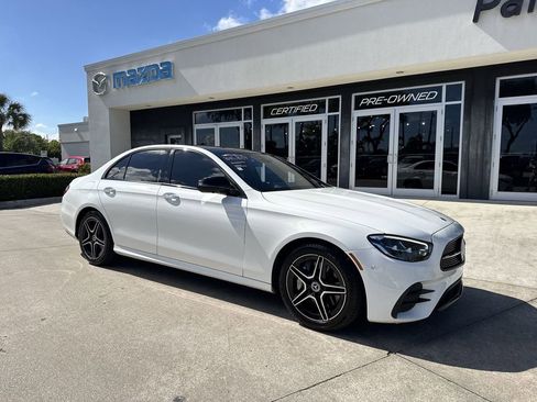 Used 2022 Mercedes-Benz E 350 Sedan w/ Driver Assistance Package image 7