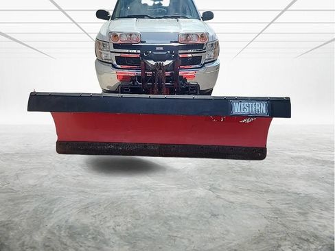 Used 2013 Chevrolet Silverado 2500 W/T w/ Snow Plow Prep Package AWD/4WD image 8
