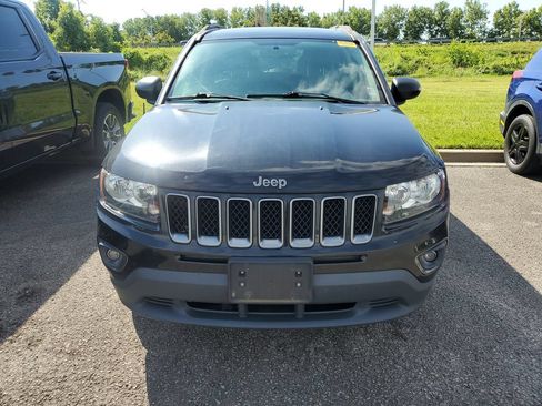 Used 2017 Jeep Compass Sport w/ Power Value Group FWD image 4