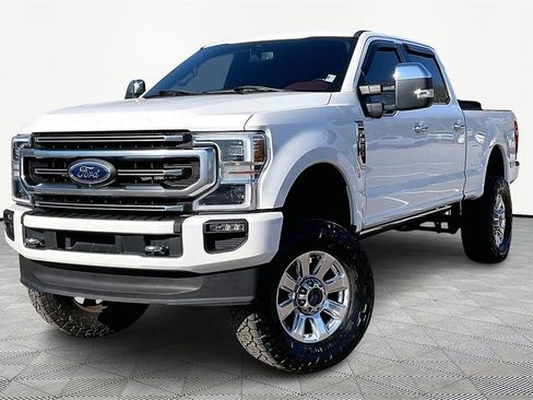 Used 2022 Ford F250 Platinum w/ FX4 Off-Road Package image 2