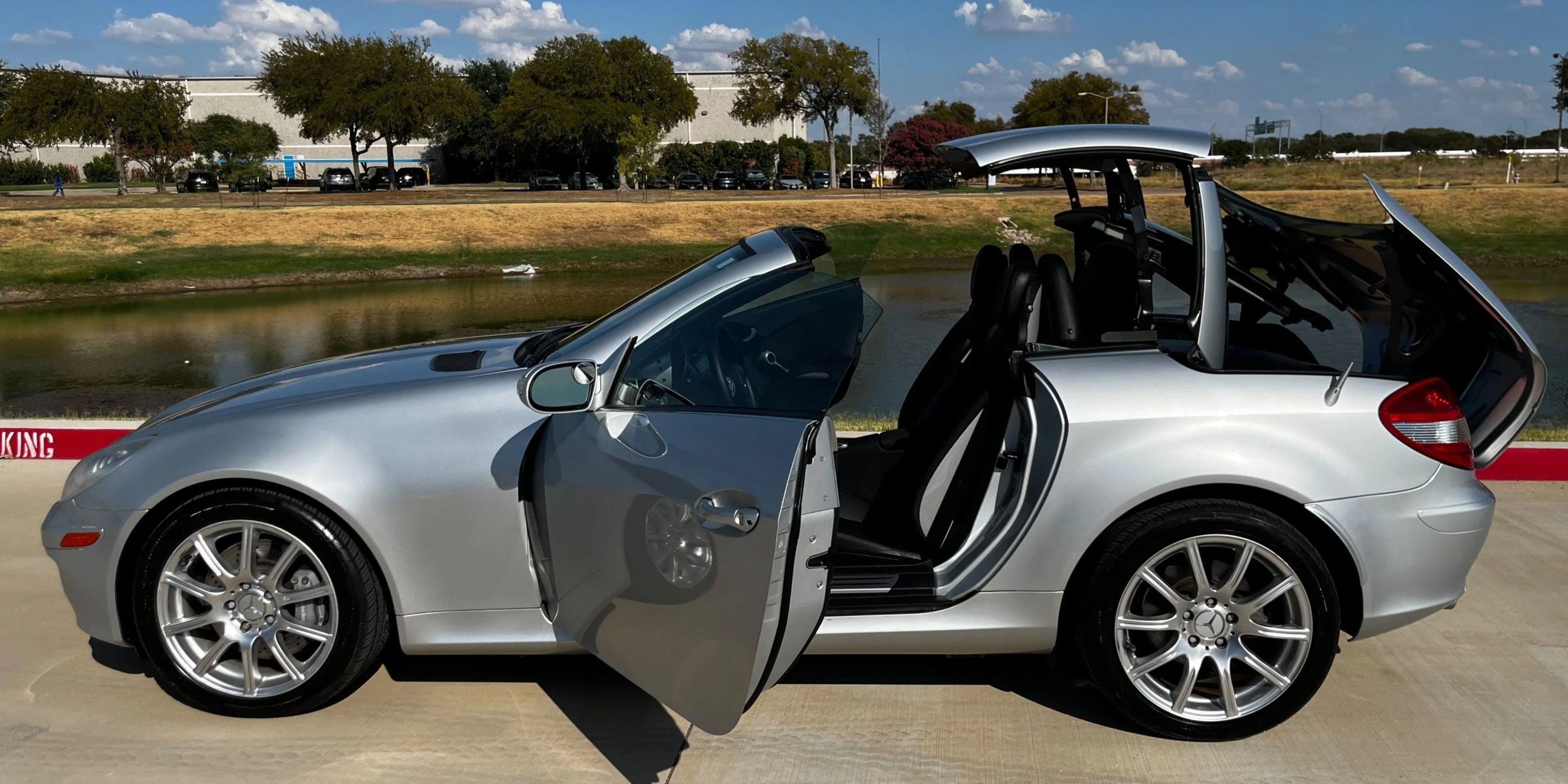 Used 2005 Mercedes-Benz SLK 350 image 12