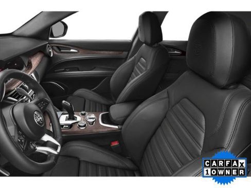 Used 2022 Alfa Romeo Stelvio Ti AWD/4WD image 13