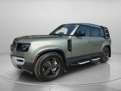 Used 2020 Land Rover Defender 110 HSE image 12