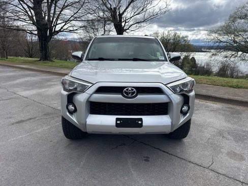 Used 2019 Toyota 4Runner SR5 image 2
