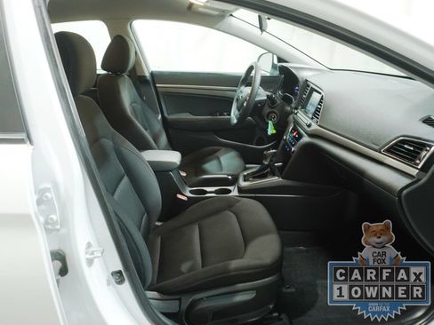 Used 2018 Hyundai Elantra SEL FWD image 12