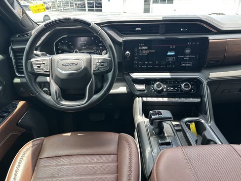 Used 2023 GMC Sierra 1500 Denali Ultimate AWD/4WD image 16