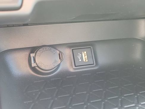 Used 2025 Toyota RAV4 XLE w/ Convenience Package FWD image 26