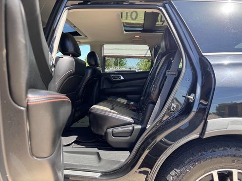 Used 2020 Nissan Pathfinder SL AWD/4WD image 20