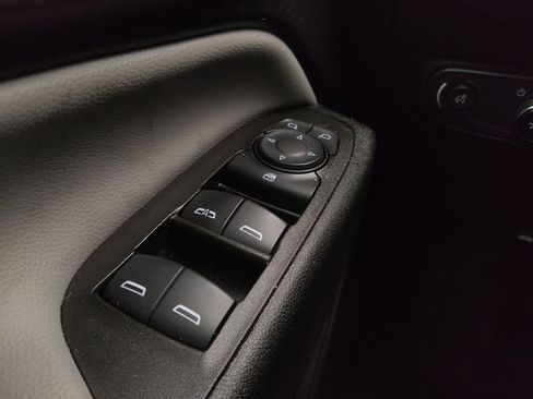 Used 2023 Chevrolet Equinox LT image 27