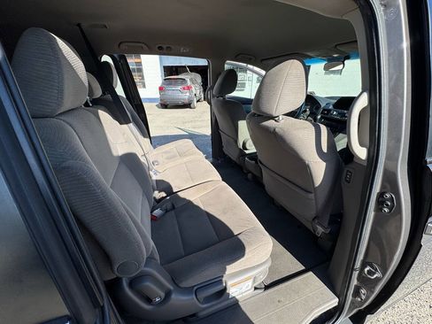 Used 2011 Honda Odyssey EX image 40