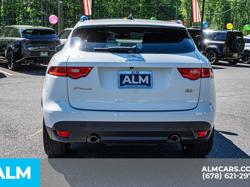 Used 2020 Jaguar F-PACE Premium image 11