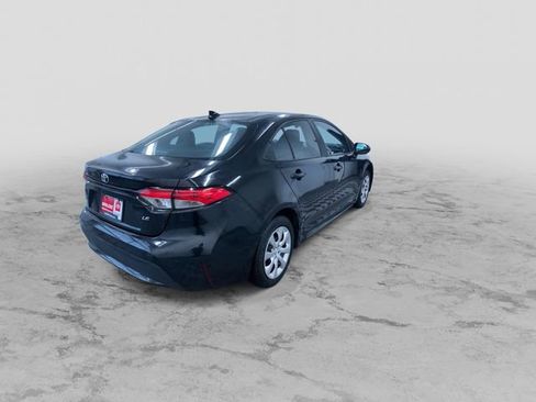 Certified 2022 Toyota Corolla LE FWD image 9