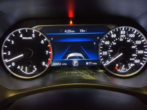 Used 2021 Nissan Sentra SV FWD image 23