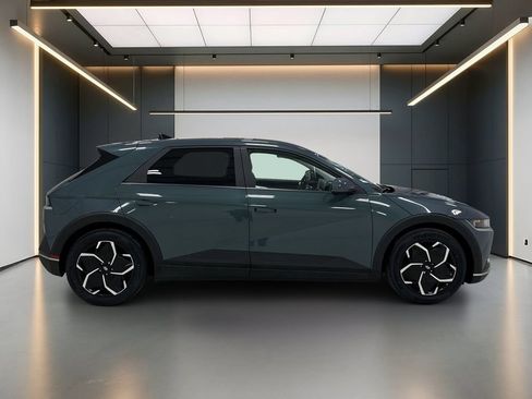 Certified 2022 Hyundai Ioniq 5 SE AWD/4WD image 8