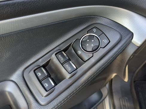 Used 2013 Ford Explorer XLT image 19